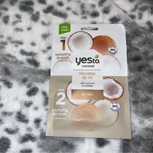 Yes to Coconut Lip Kit